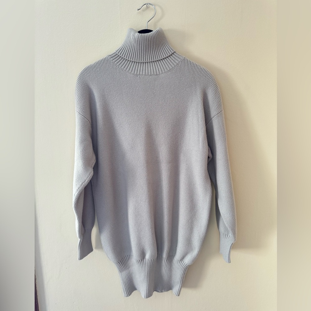 Forever 21 Light Gray Turtleneck Sweater